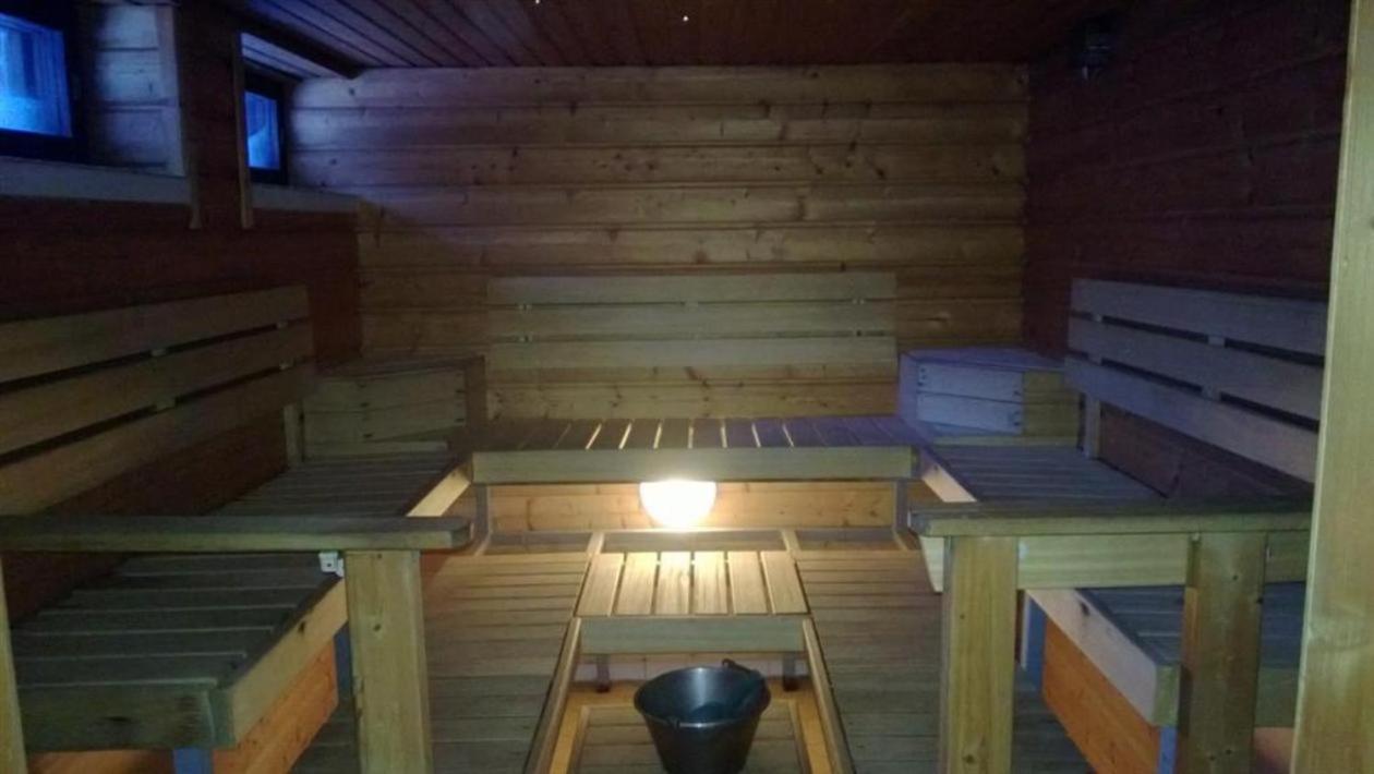 Otsolan Hovi Hotel Humppila Exterior photo